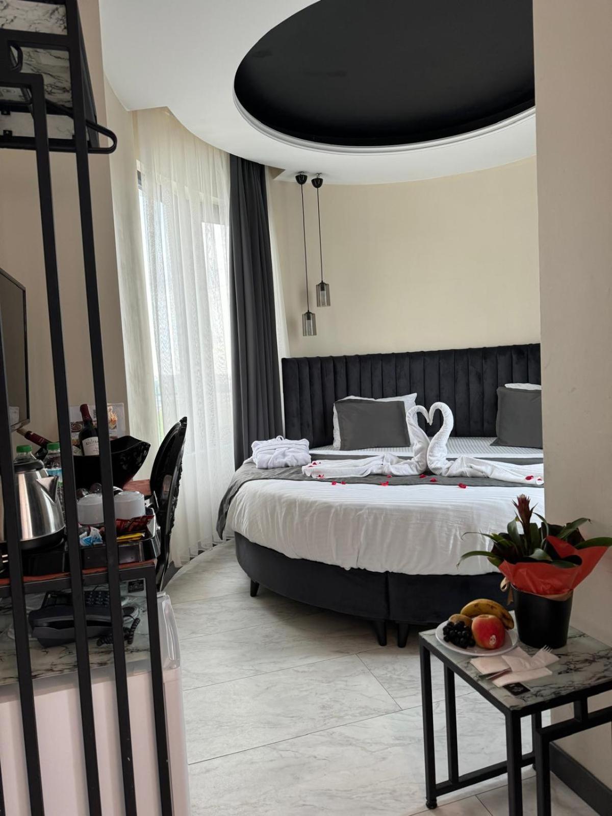 The Queen Airport Hotel-Round Trip Airport Service Arnavutkoy Luaran gambar